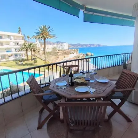 Central 2 Bedroom With Sea Views, Acapulco Playa, Nerja Exterior photo