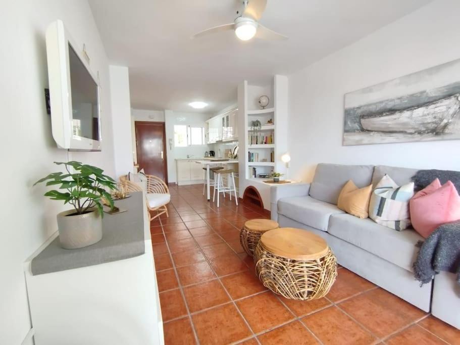 2 Bedroom With Sea Views, Acapulco Playa, Apartment Nerja